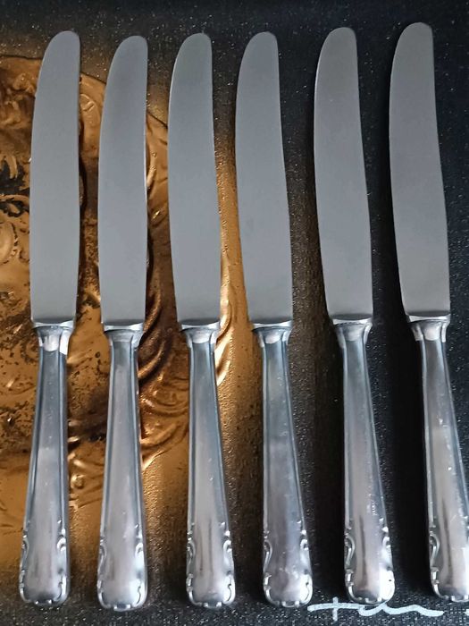 Нови, посребрени прибори