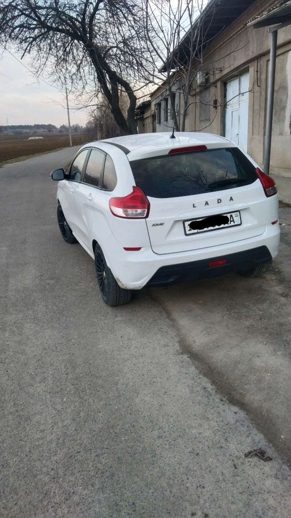 Srochna. Sotiladi yoki obmen. Lada xray 2020