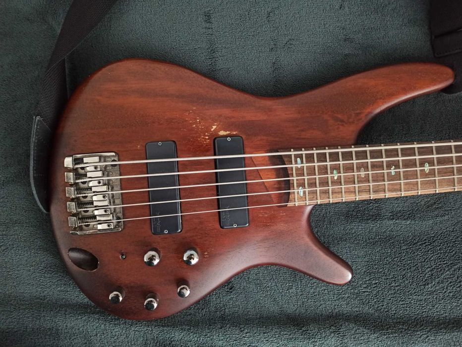 Ibanez sr 505e cu 5 corzi