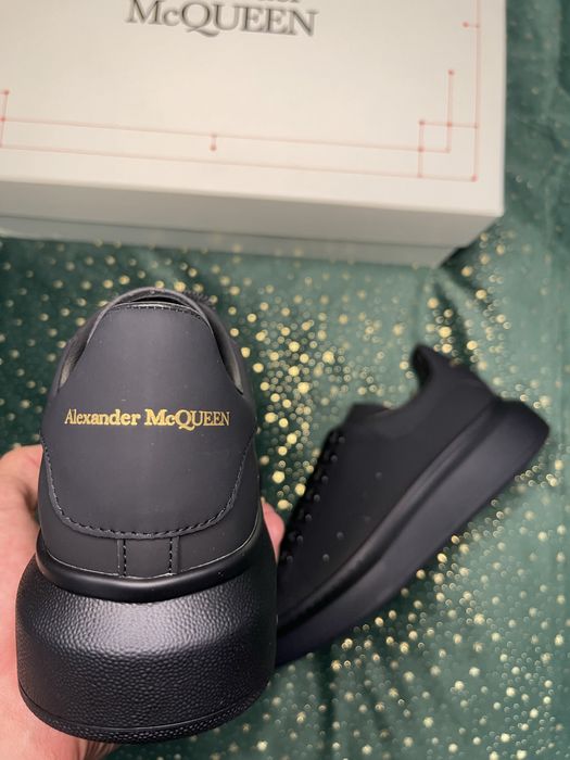 Alexander McQueen Black