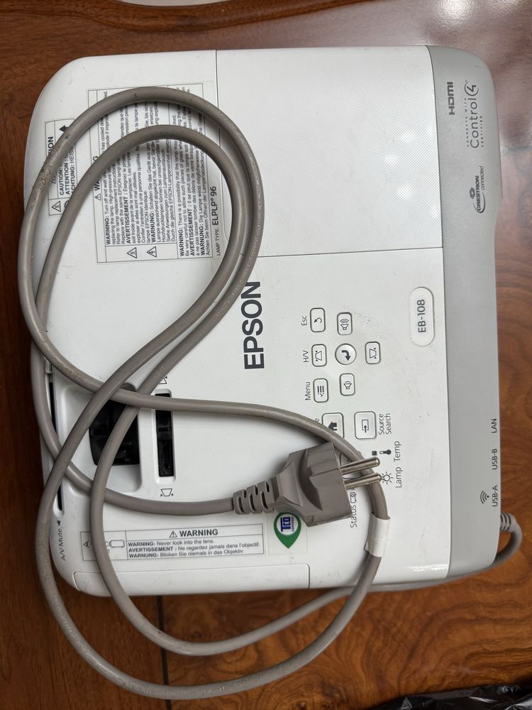 Проектор Epson EB-108 продам