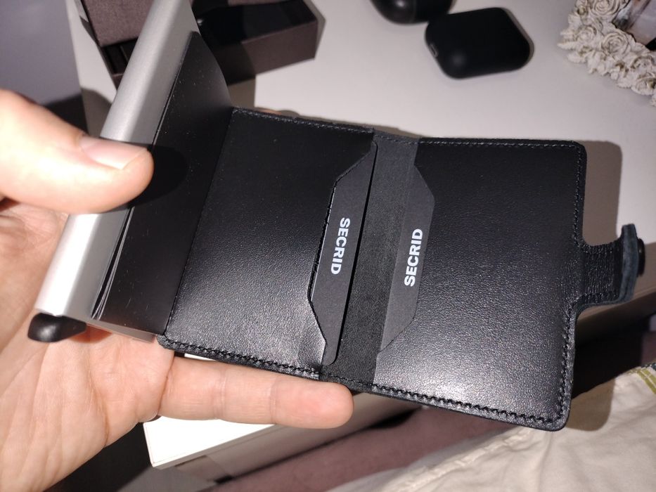 Portofel carduri SECRID