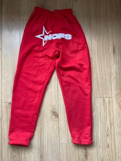 NOFS tracksuit червен