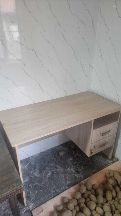 Стол письменный для всех