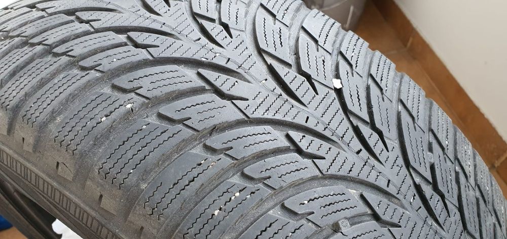 Anvelope iarna M&S 215/60/16 Nokian