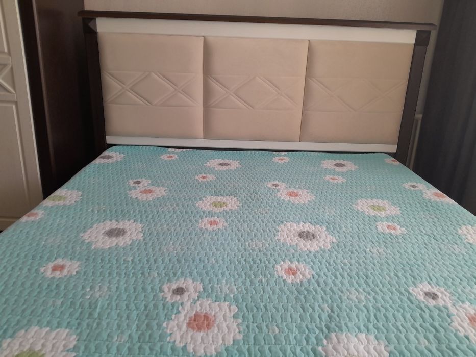 Продам спальный гарнитур