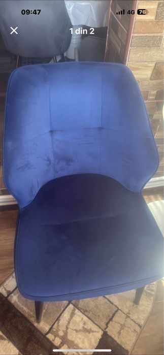 Vand 2 scaune bucatarie