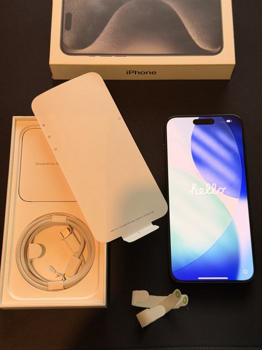 iPhone 15 Pro Max Black Titanium CA NOU Neverlock cutie cablu complet