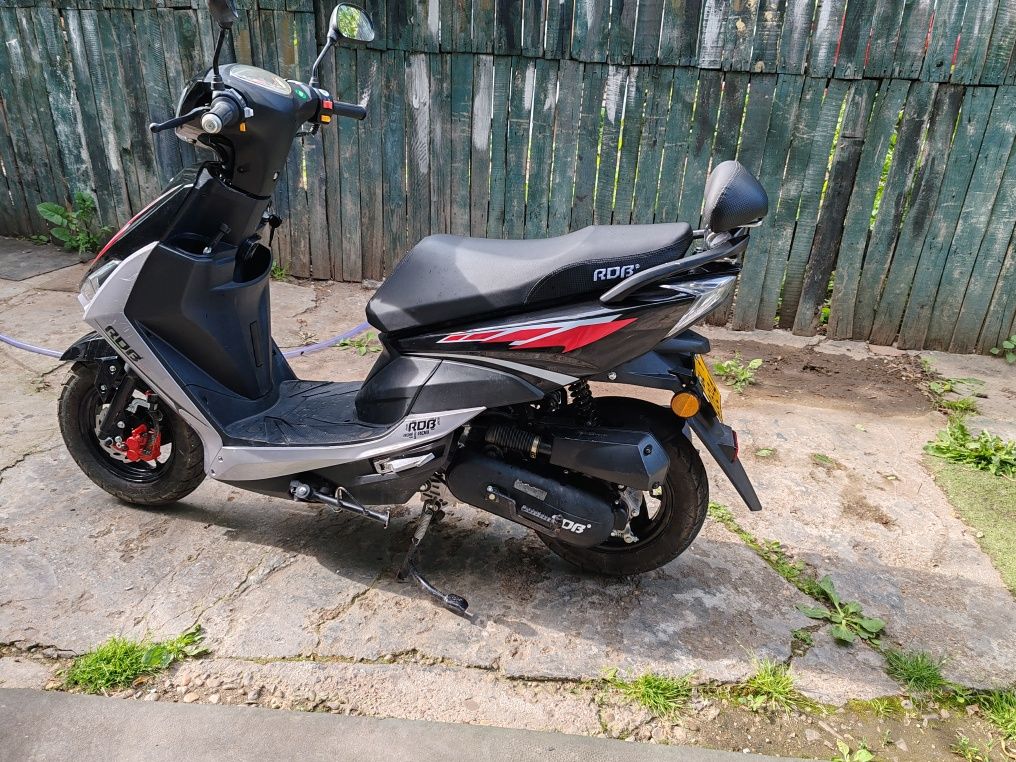 Scuter 49 cmc NOU