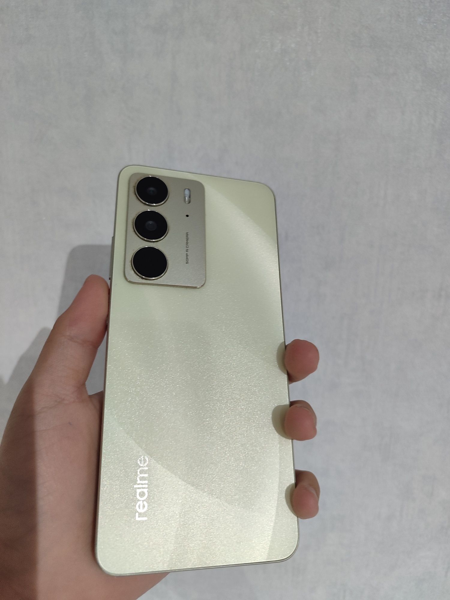 Realme c75 совершенно новый. С коробкой и полным комплектом