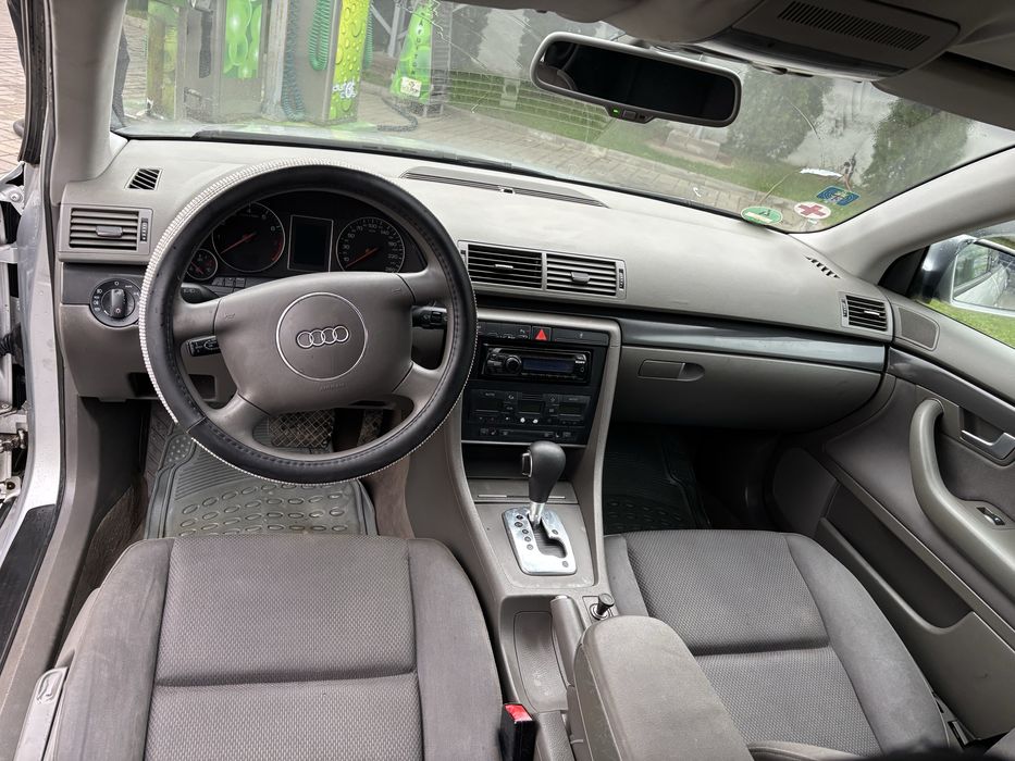 Audi A4 B6 2.0i 130cp