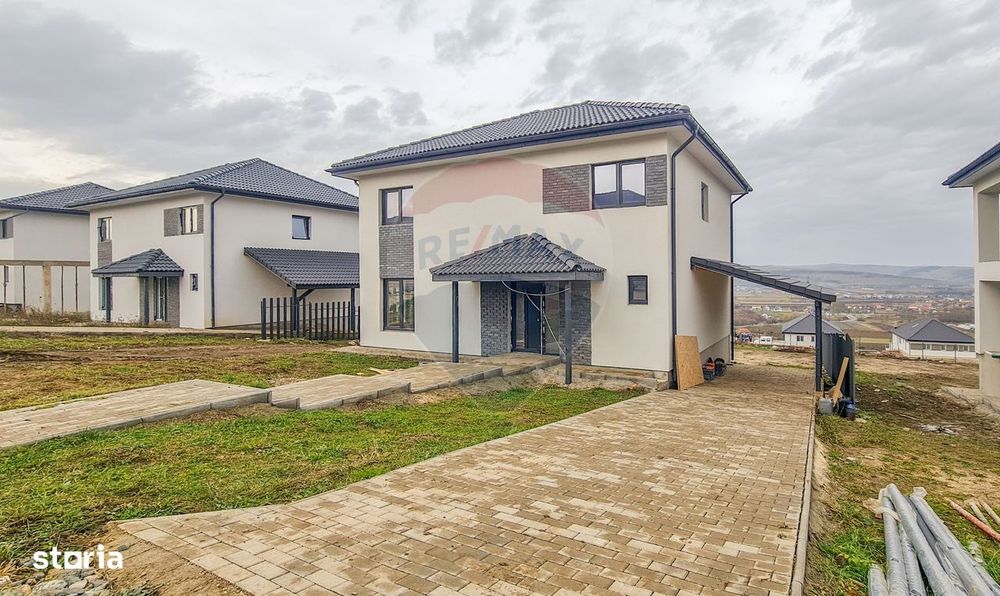 Casa cu 4 camere de vanzare, Jucu de Sus, Frasinului Nr.6 Semifinisat