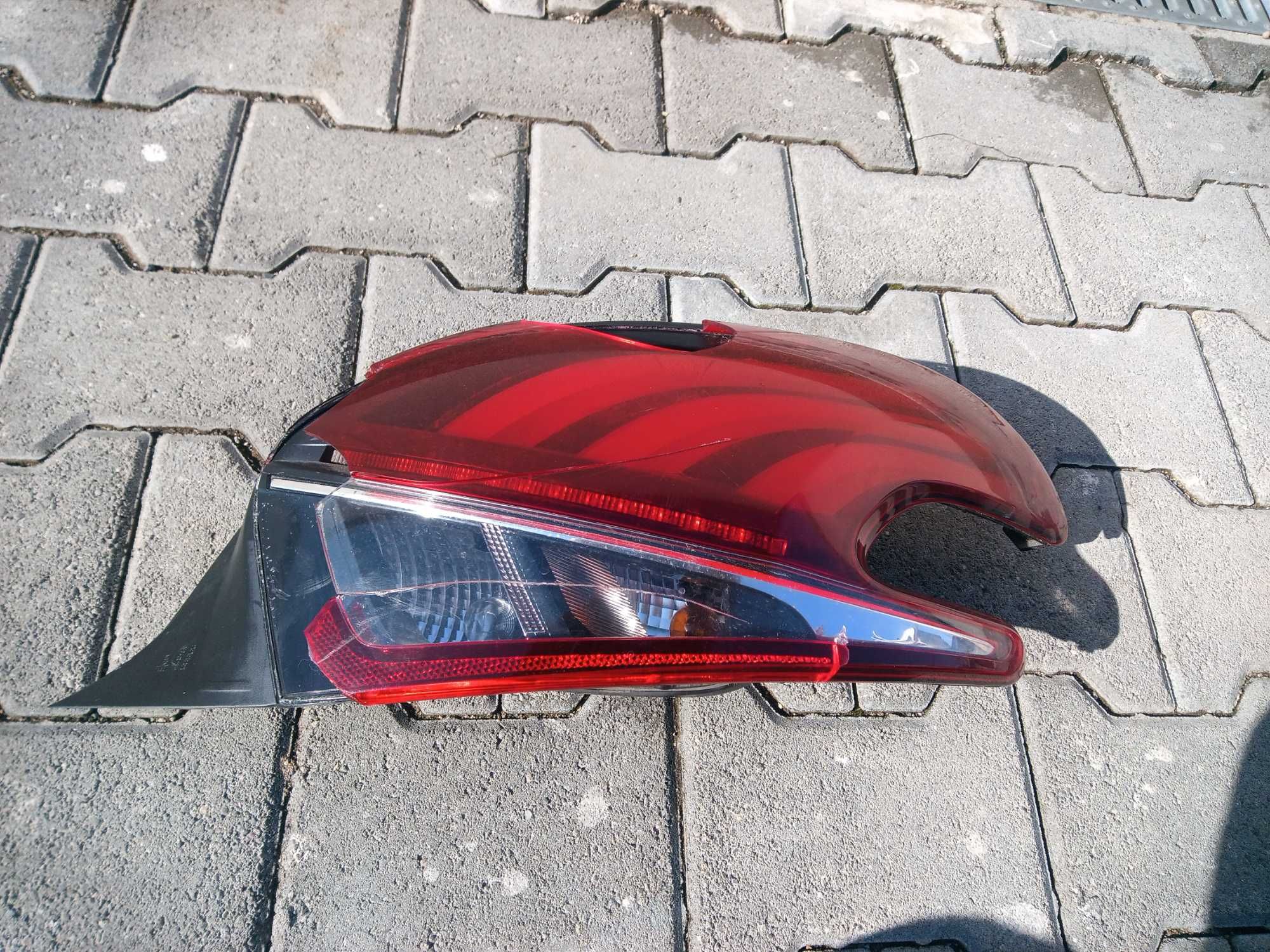 Десен лед стоп за пежо 208 фейслефт 2015 - 2019 PEUGEOT 208 FACELIFT