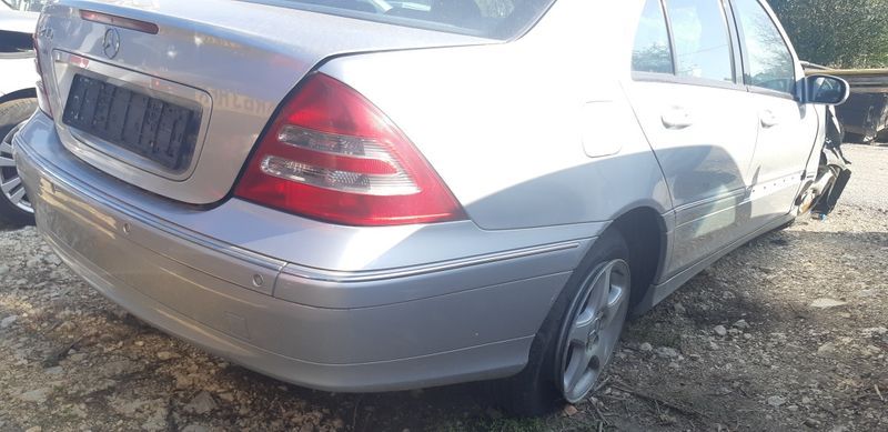 W203 Mercedes C240 на части Мерцедес Ц240