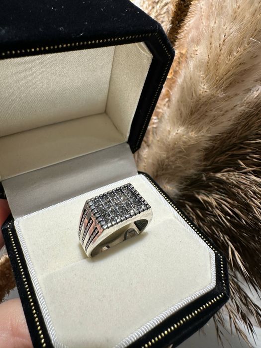 Серебряный перстень . Серебро 925 Доставка