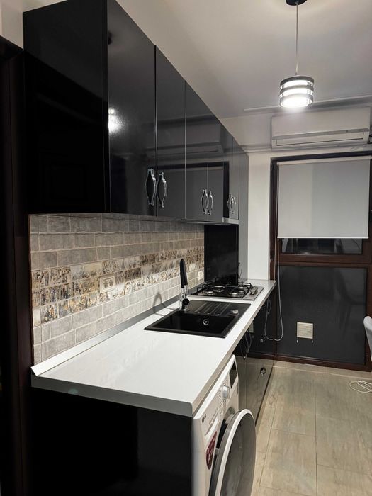 Apartament modern cu 2 camere de închiriat