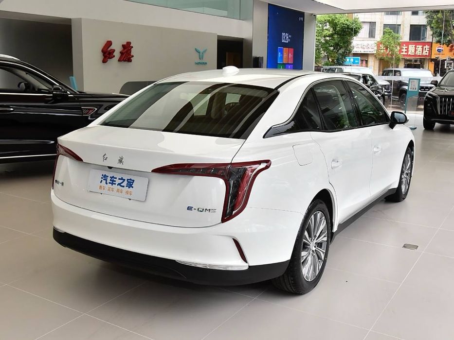Hongqi E-QM5 rassrochkaga