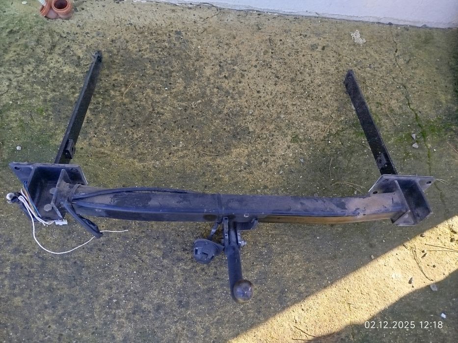 Теглич за Мерцедес С220