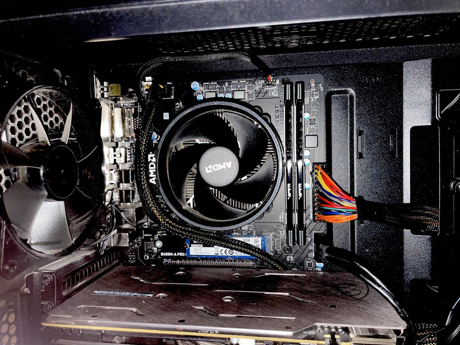 Геймърски компютър PC RYZEN 7 2700 / GTX 1660 Ti / 64GB RAM