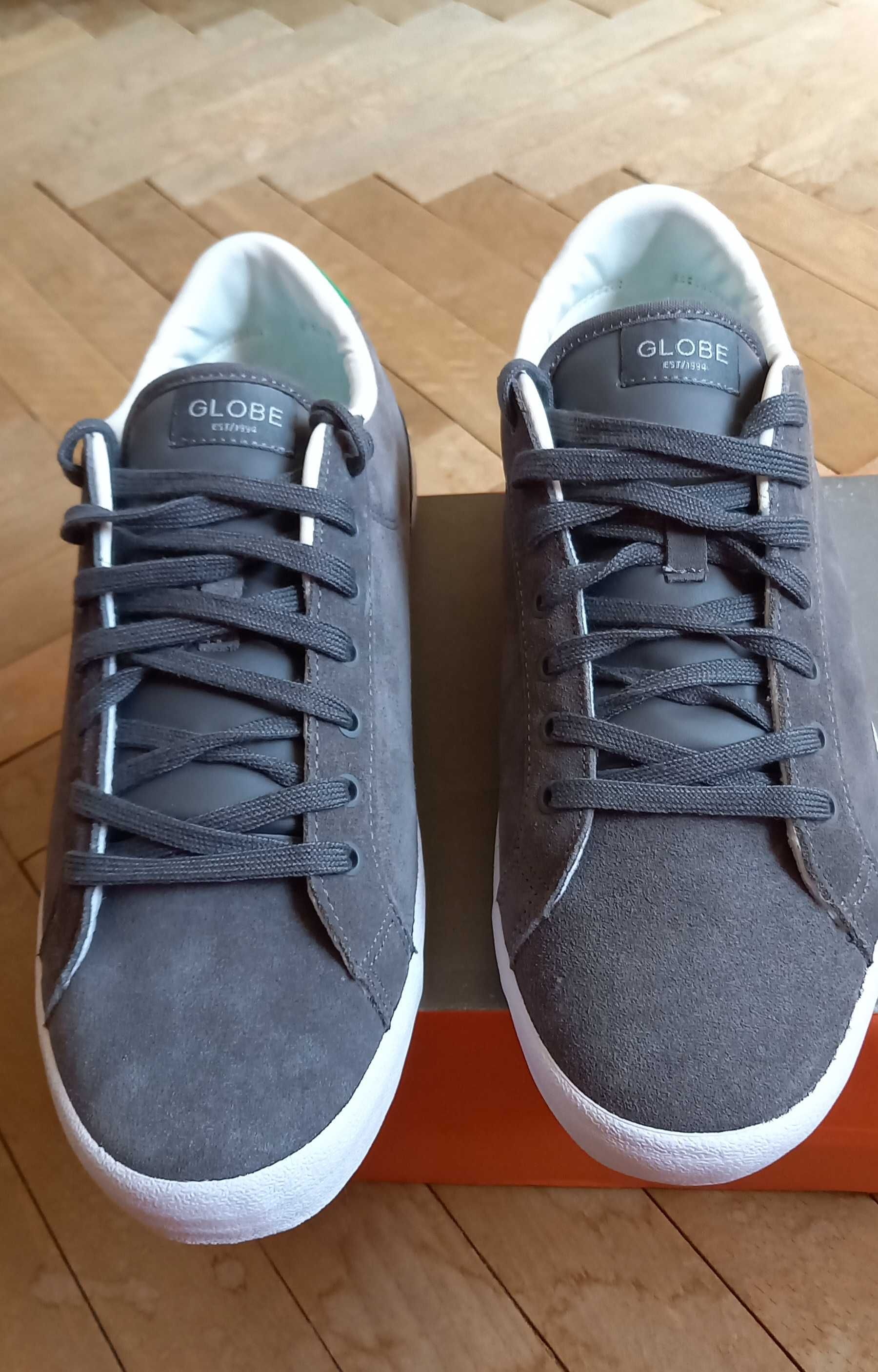 Pantofi sport/adidasi marca Globe, culoare gri, noi nouti, marimea44,5