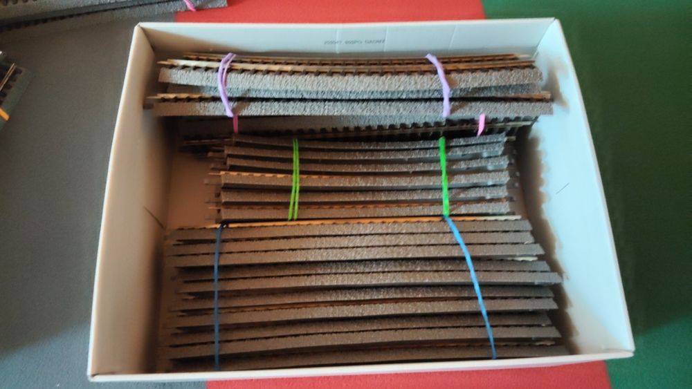 Set complet sina cu terasament Piko H0 pt. trenulet electric