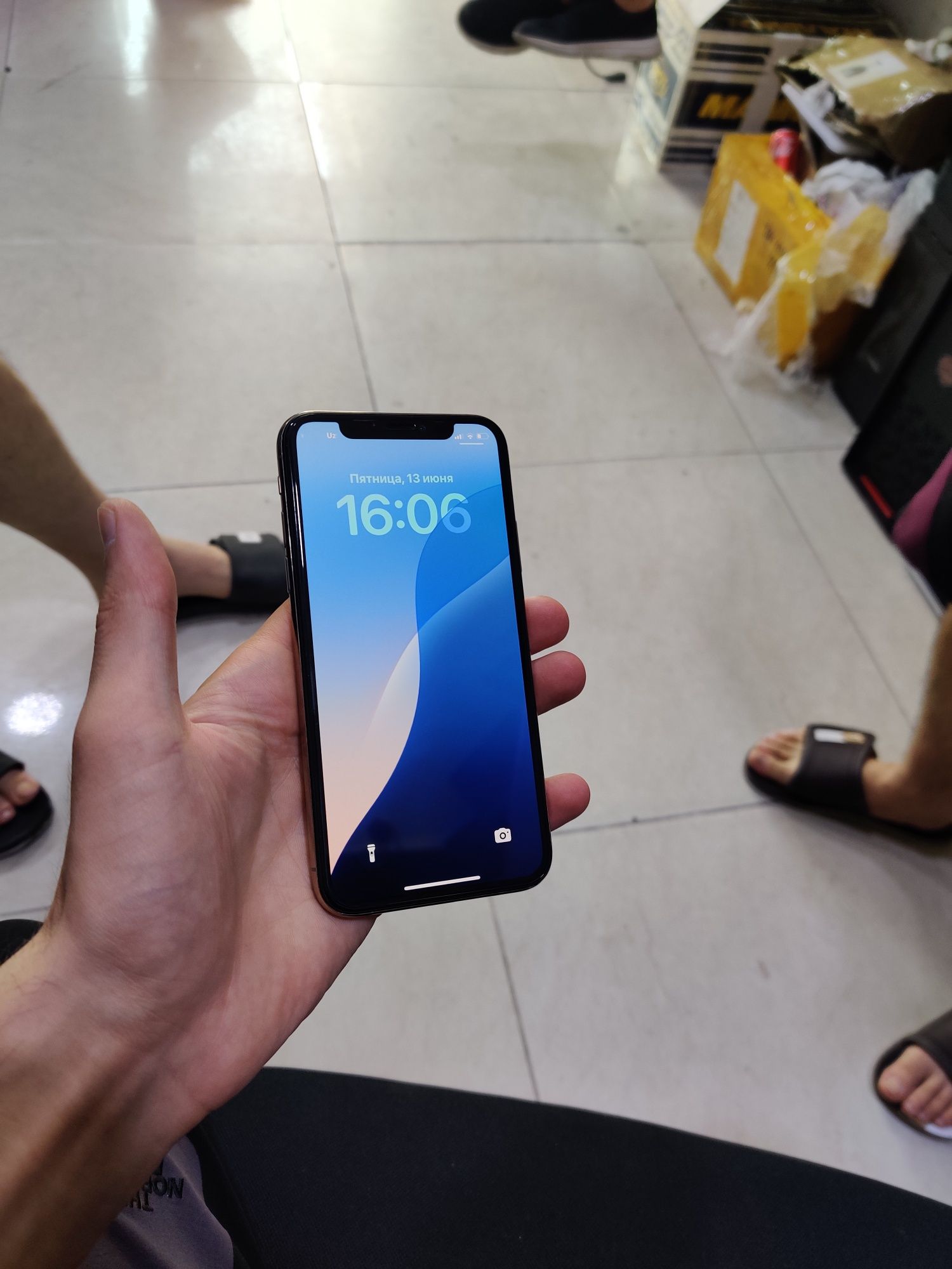 Iphone xs 256 gold идеал