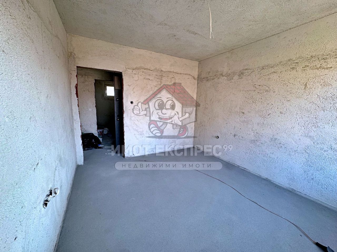 Продава се Тристаен апартамент в Асеновград - 90 кв.м за 945 €/кв.м - Снимка #11