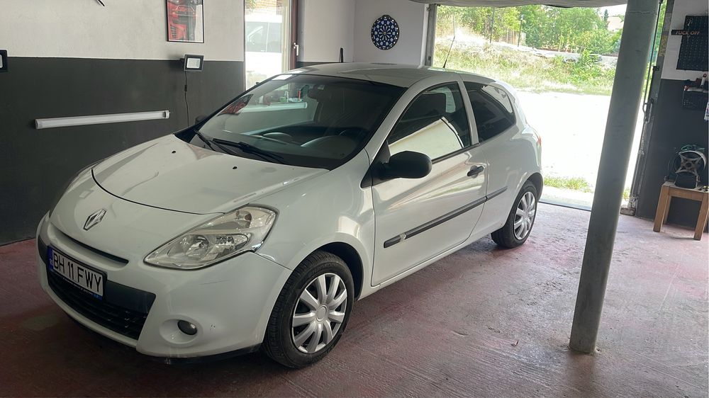 Rent a car Masina de inchiriat Oradea aeroport