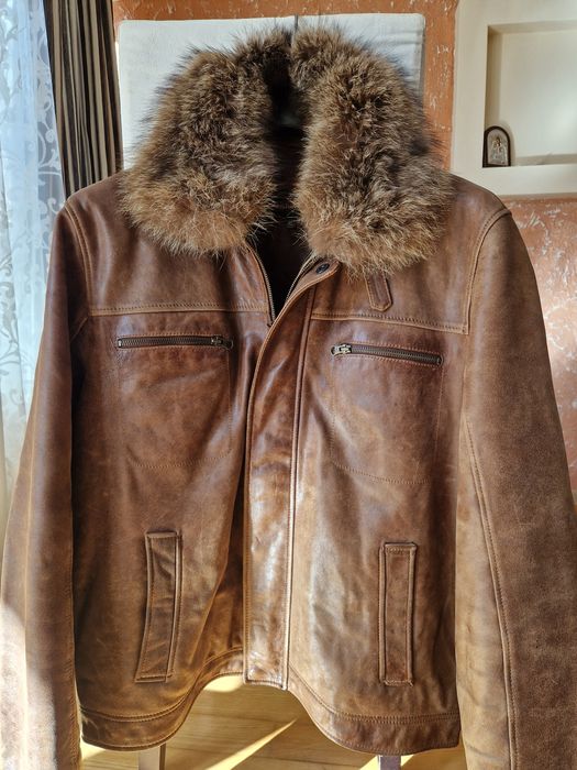 Мъжко кожено яке телешка кожа , XL , сваляща се яка от естествен косъ