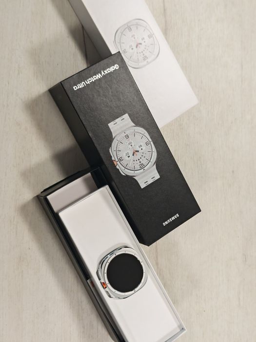 Като нов Samsung Galaxy Watch Ultra Гаранция