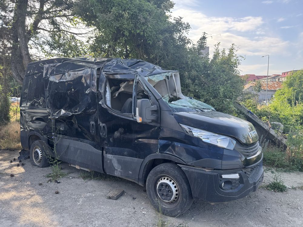 Iveco daily avariat (a fost rasturnat pe platforma)