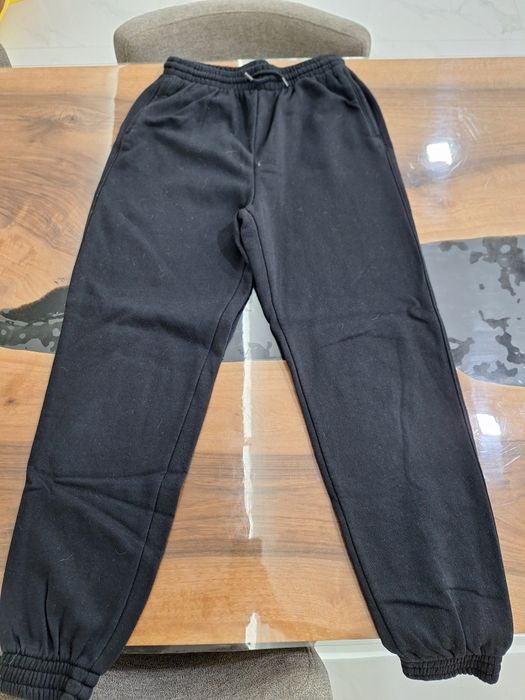 Подарявам детски дрехи