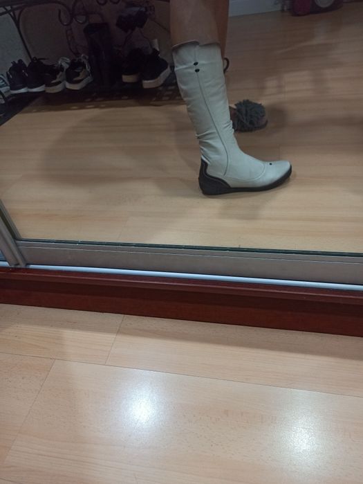 Продам сапоги зимние на натуральном меху