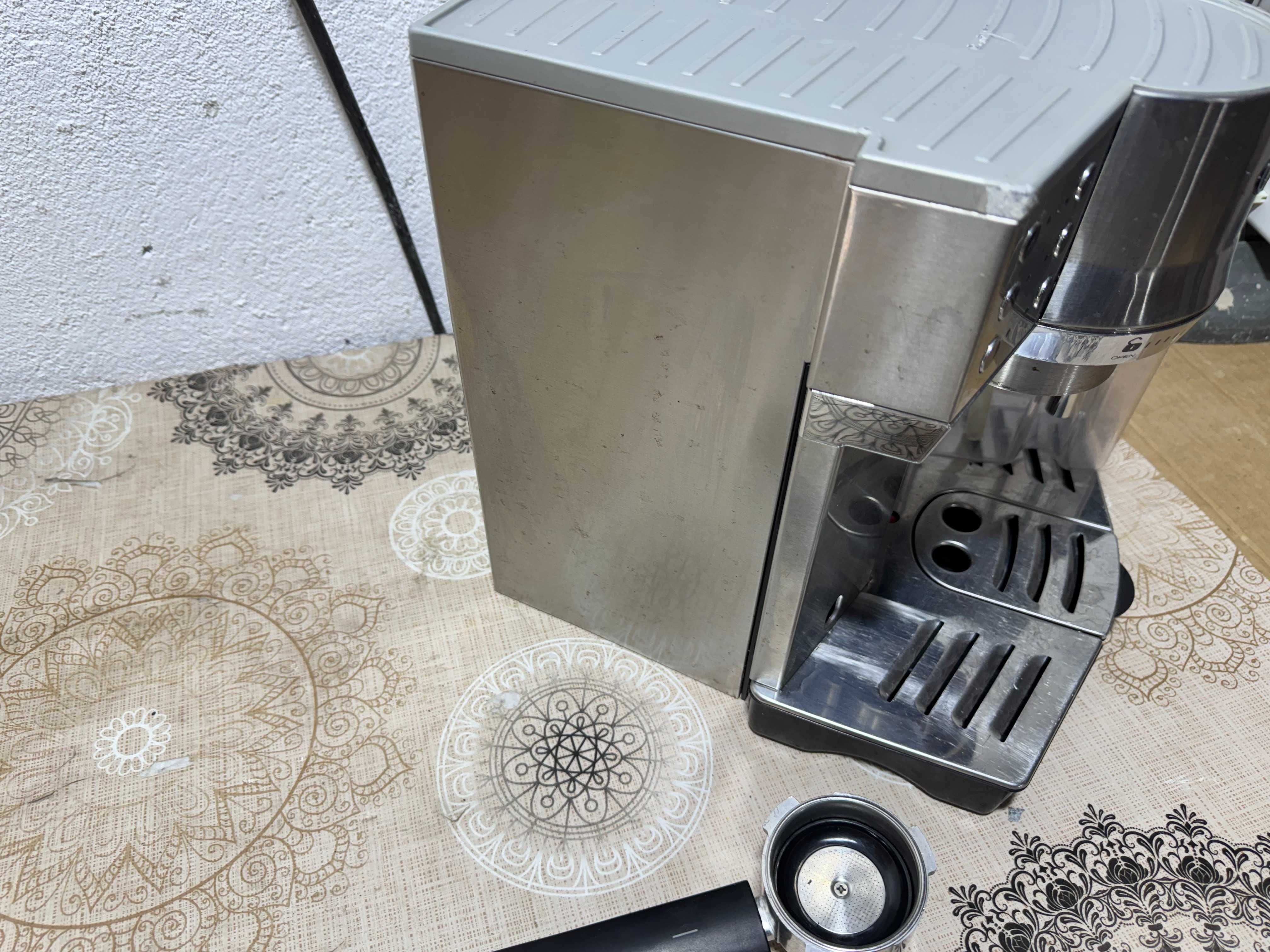 Кафемашина - DeLonghi EC 860.M