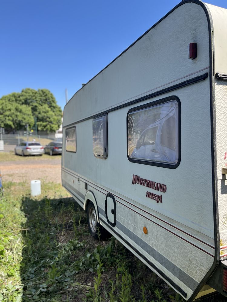 Каравана 1996 Каравана  2 спални, кухня баня  Lord-Münsterland-caravan