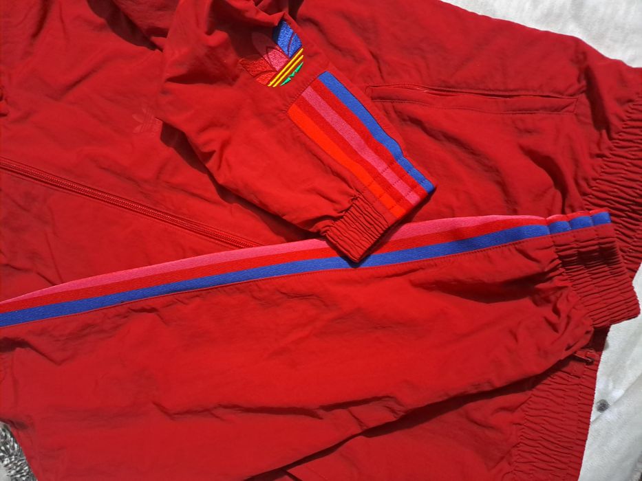 Jacheta Adidas.  .