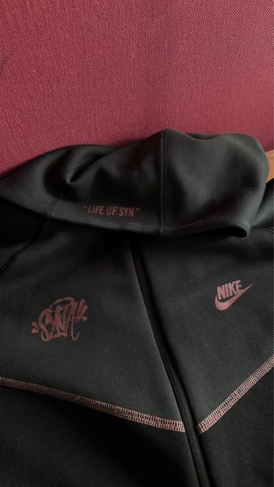 Syna nike tech fleece