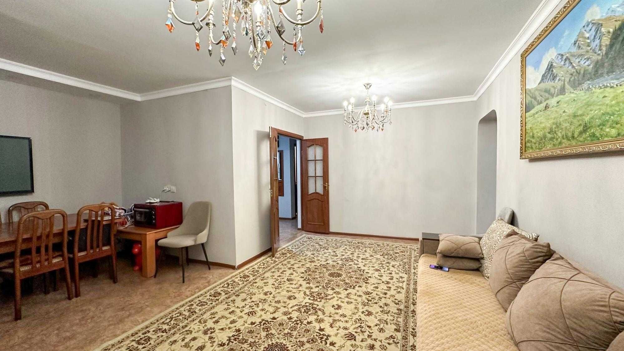 Продам 4 комнатную квартиру в мкр Жастар Айман ИмпериЯ