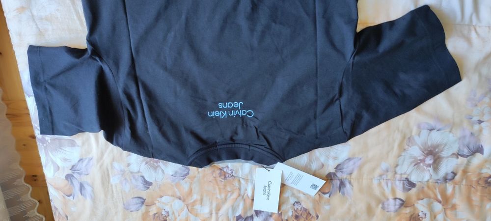 Calvin Klein Тениски
