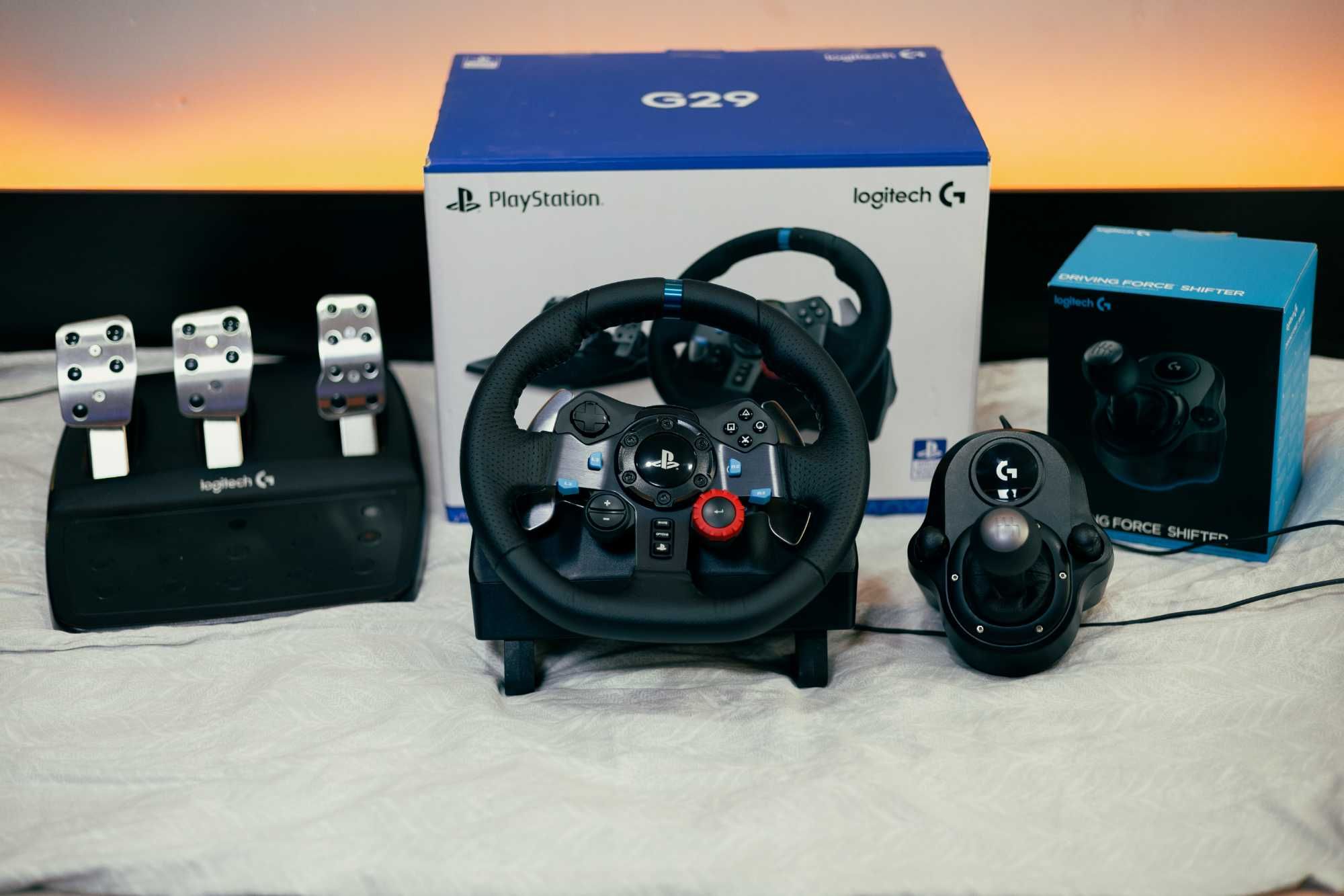 Продавам Волан Logitech G29 + Shifter