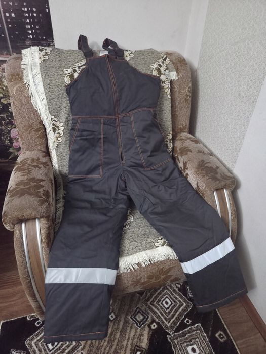 Продам зимний рабочий  костюм