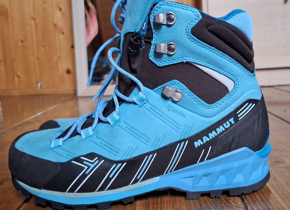 Vând bocanci de dama, Mammut Kento Advanced High GTX, albastru, mări