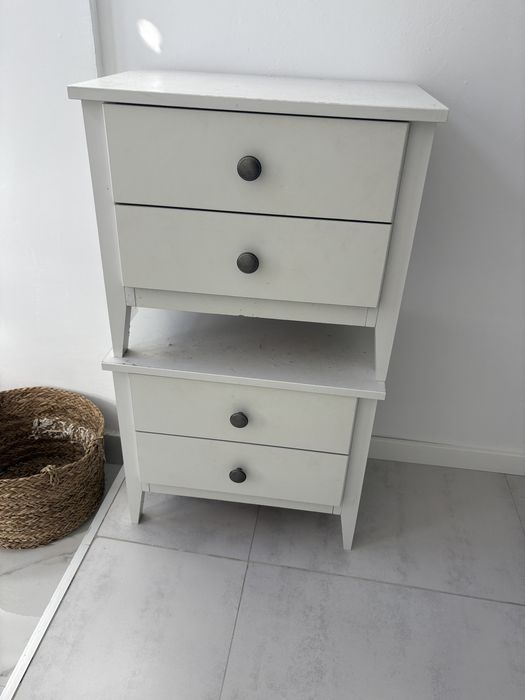 Noptiere in stare foarte buna