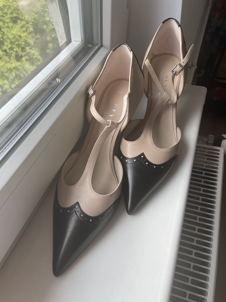 Pantofi stiletto Next din piele naturala, noi, negru cu bej