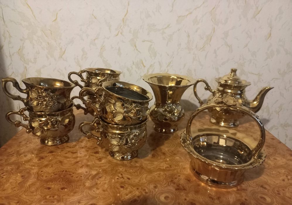 Продам    сервиз