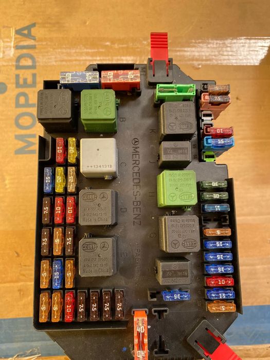 Sam Fata/Spate Mercedes S W221 Facelift Pret 900 lei buc