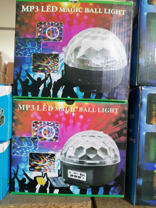 Мини лазер-лазерен проектор движещи се точки и фигури-Червени и Зелени