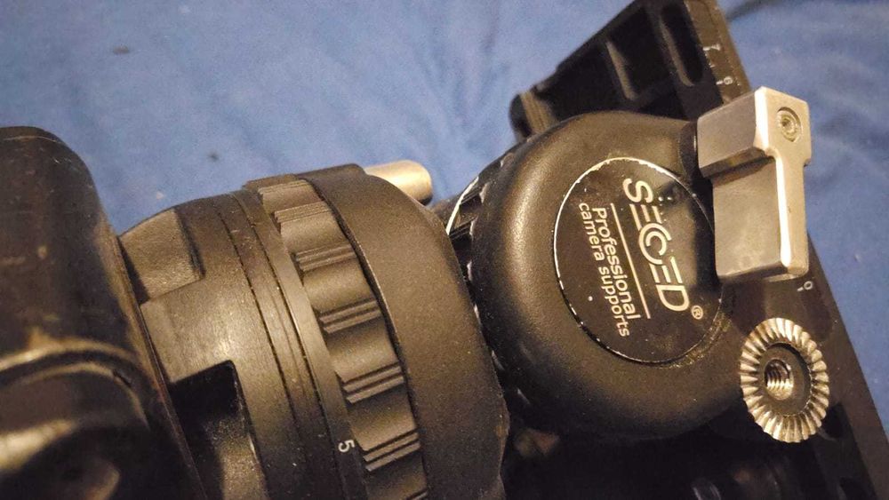 Trepied video profesional