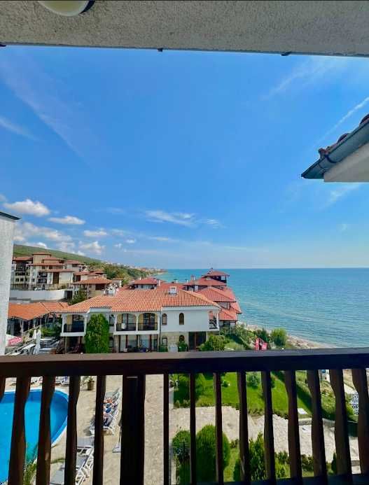 Тристаен с панорамна гледка в луксозен комплекс в Свети Влас