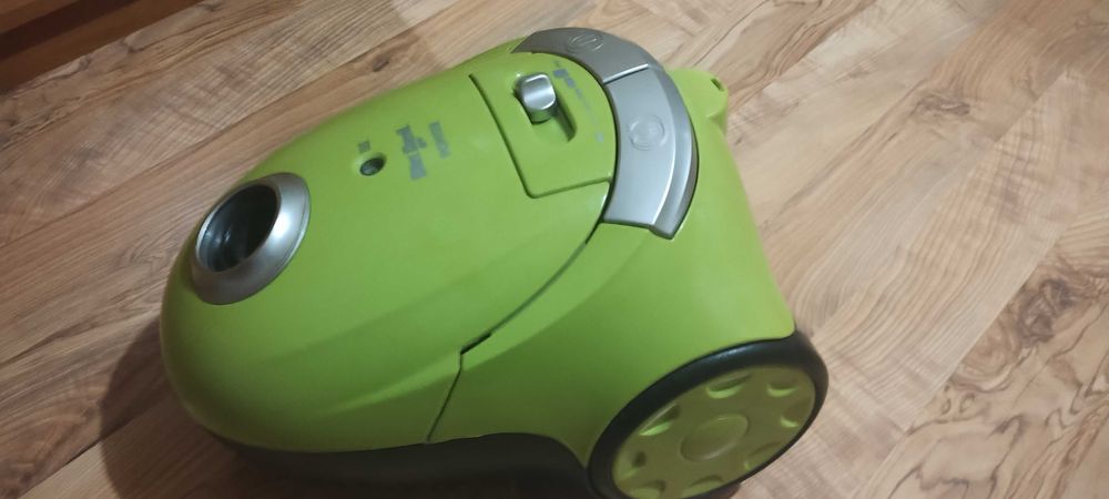 Прахосмукачка dirt devil